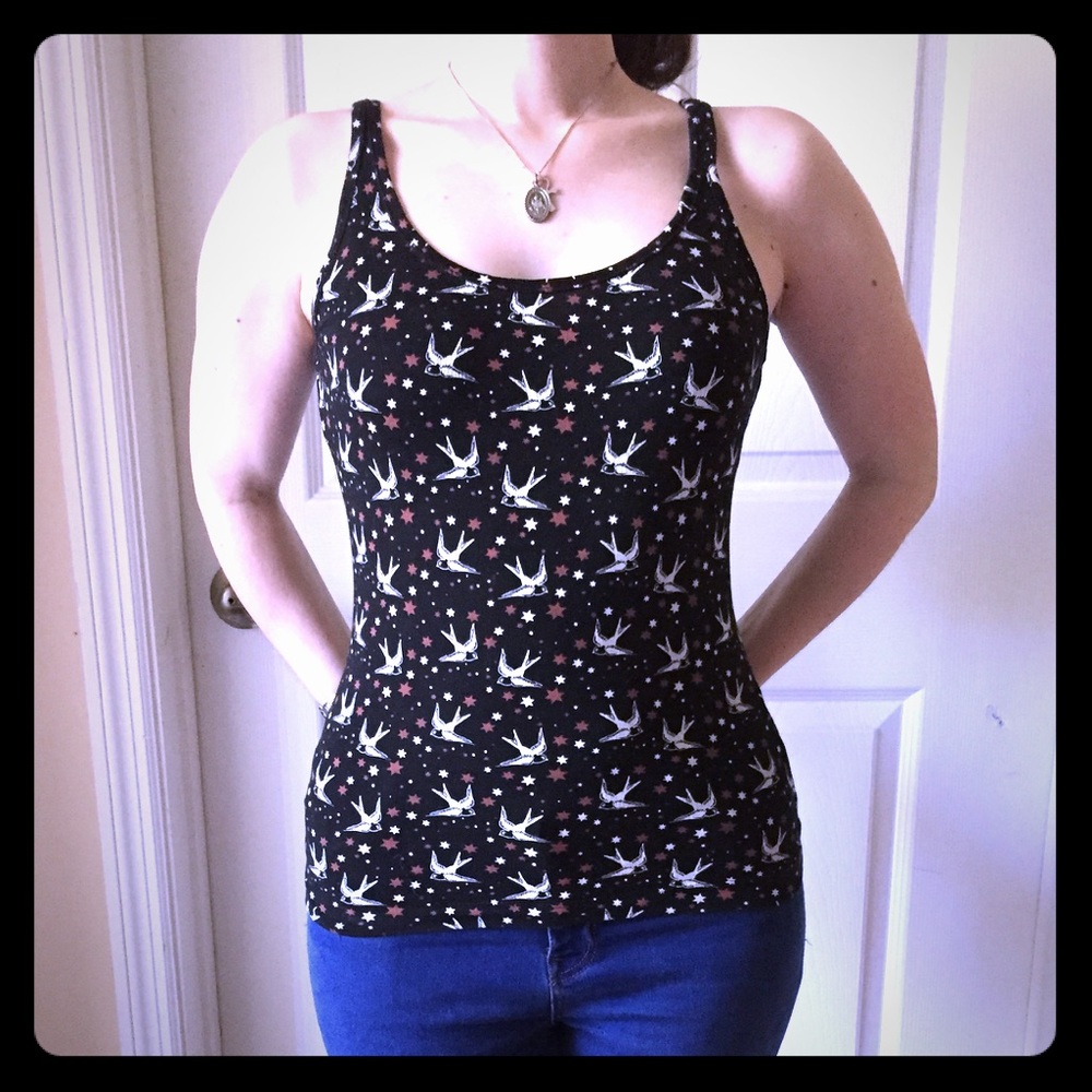 🌟H&M birds tank top